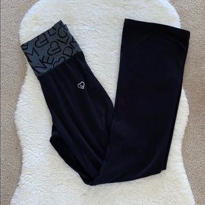 NWOT Aeropostale Black Stretchy Flair Bootcut Yoga Pants